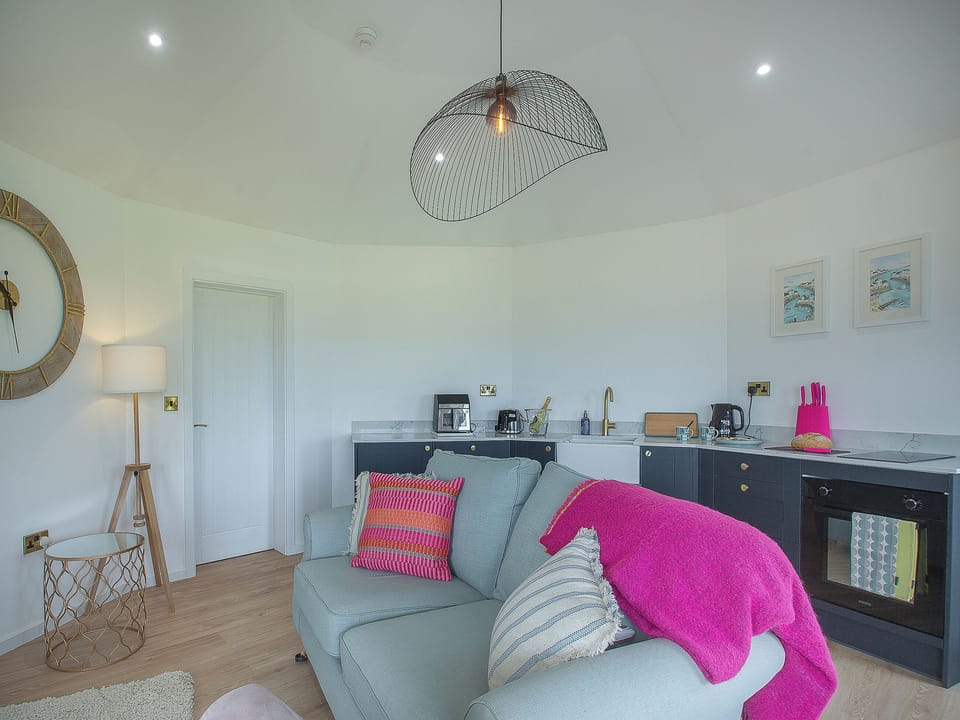 Kitchen | The Nest - Sibrwd Y Coed, Abergele