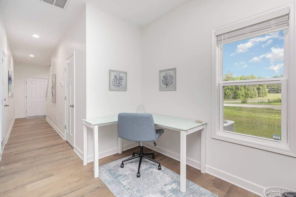 Need a place to work? Each side of our duplex comes equipped with high speed WiFi as well as a large desk area, perfect for locking in and getting some work done!