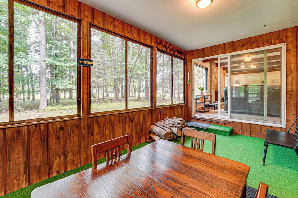 Sunroom | Main Floor