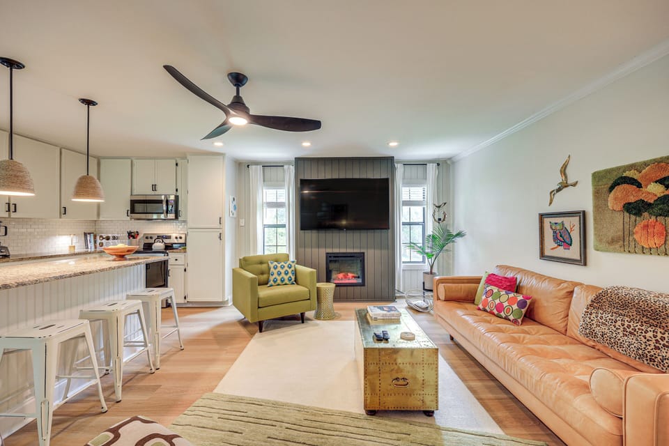 Living Space | Free WiFi | Central A/C & Heating | 1st Floor
