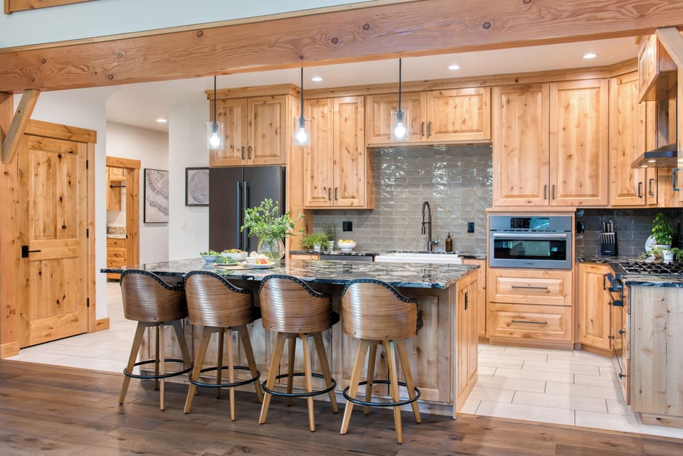 Casual dining made easy at the kitchen counter.