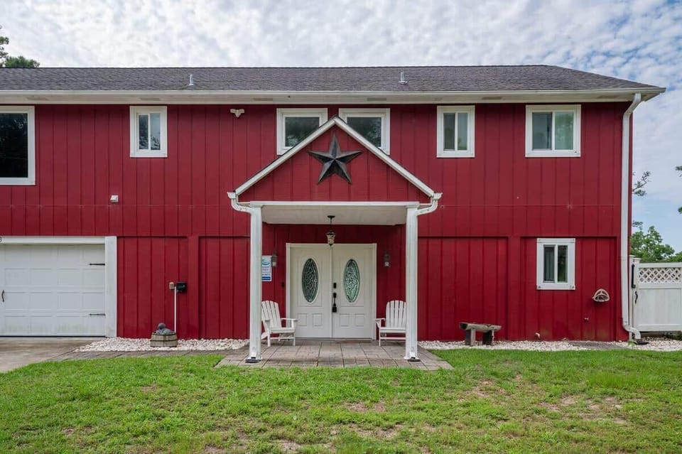 Welcome to The Beach Barn!