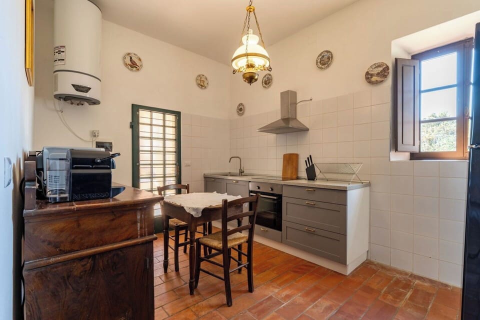 Autumn, Kitchen, Spring, Summer