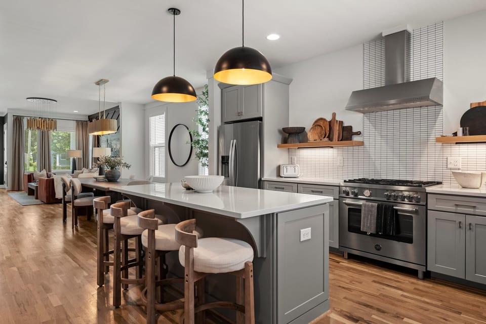 Casual seating for 4 at the kitchen island