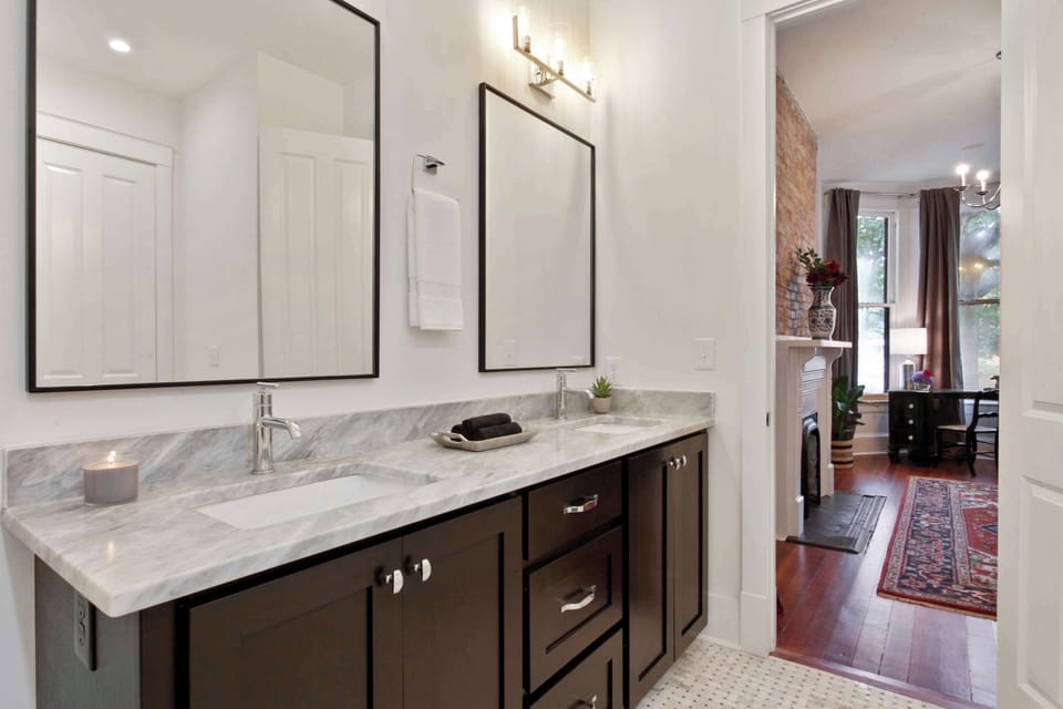  ensuite full bathroom