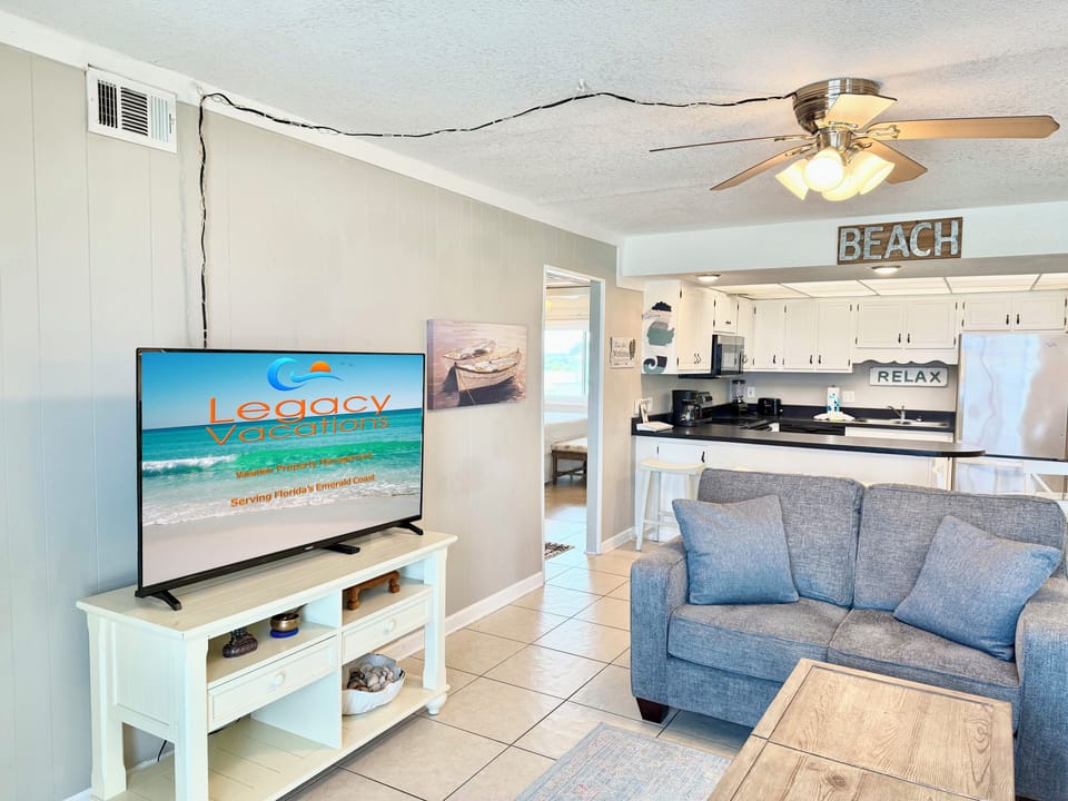 Aqua Villa #405 Living Room