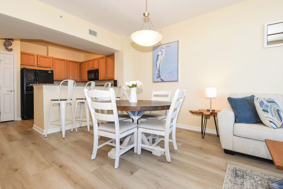 The Palms of Destin 11208 - Dining Area