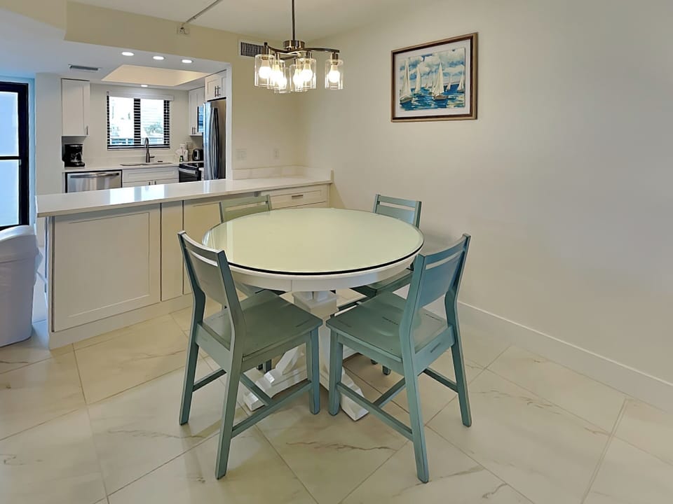 Dining Area that Seats Four