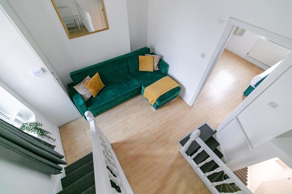 Living Room / Lounge