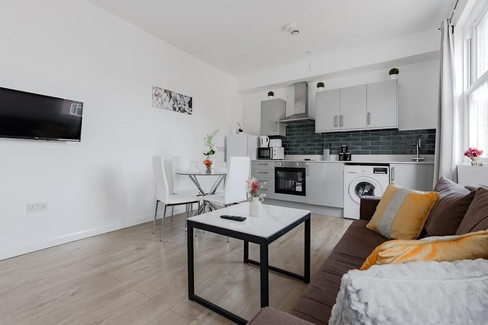 Living Room / Lounge
