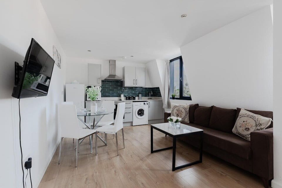 Living Room / Lounge