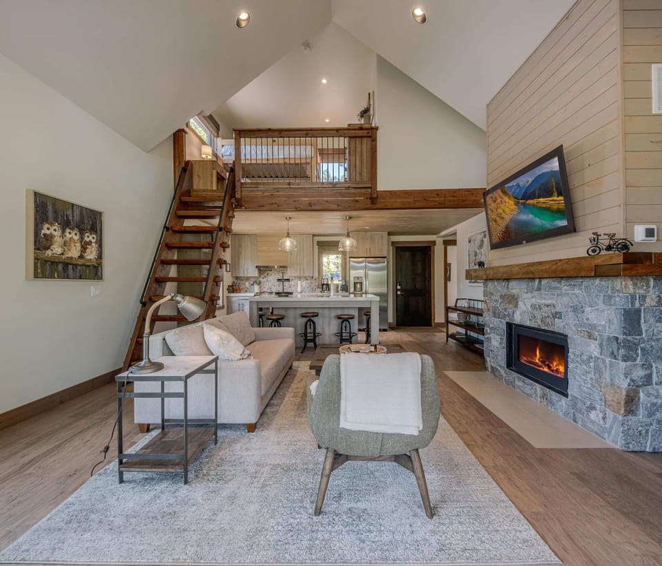 Enjoy the open concept floor plan