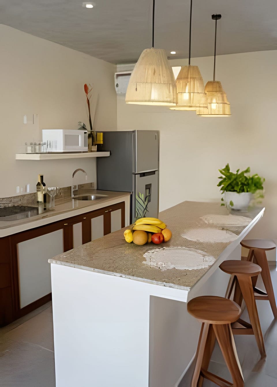 On site,Seating area,Coffee / tea facilities,Area and facilities,Kitchen or kitchenette,Decorative detail,Location,View(from property / room)