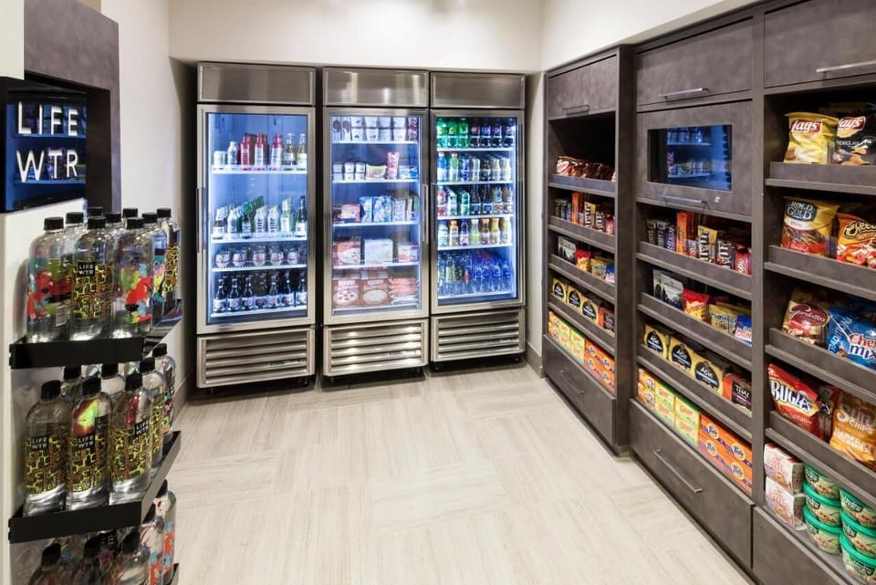 On-site convenience store, pick up some snacks and drinks