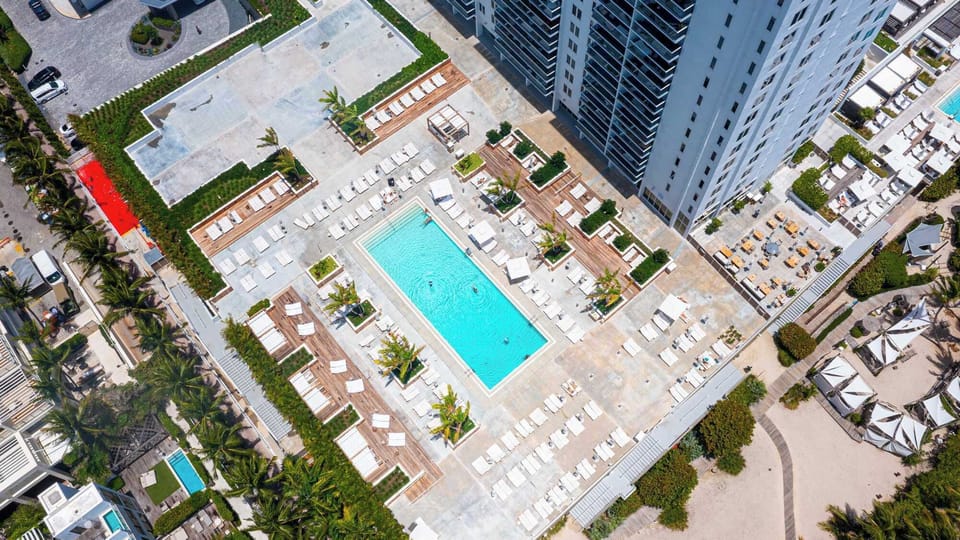 Roney Palace