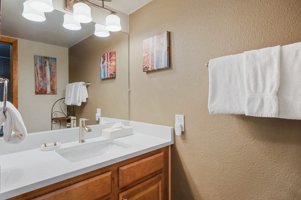 Sink, Sink Faucet, Indoors, Double Sink, Lamp