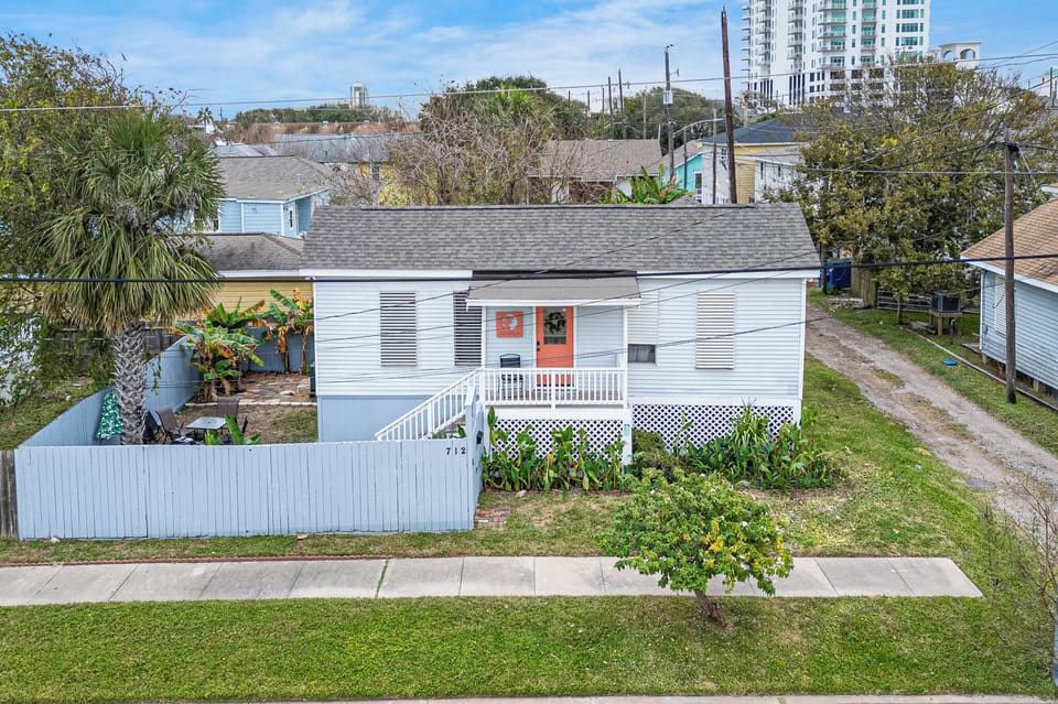 1908 raised beach bungalow with private yard, fully renovated