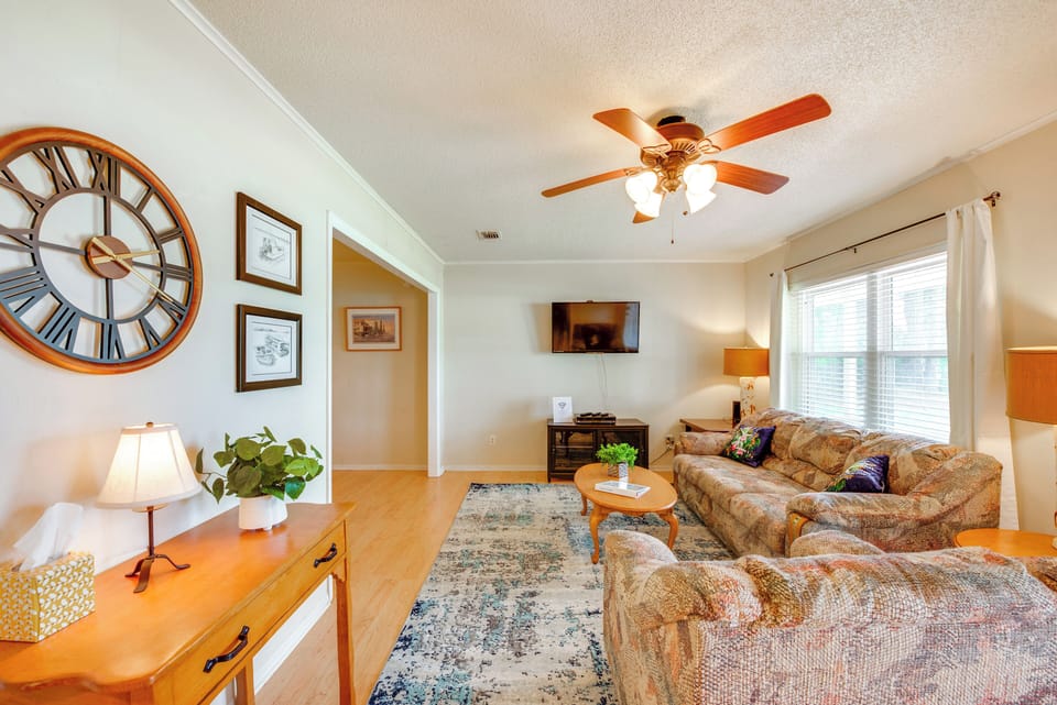 Eastpoint Vacation Rental | 3BR | 2BA | 2 Steps to Enter | 1,400 Sq Ft