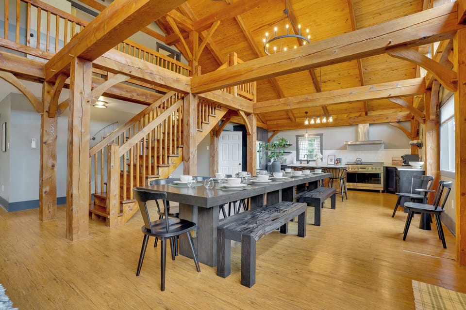 Dining room area, seats 12!