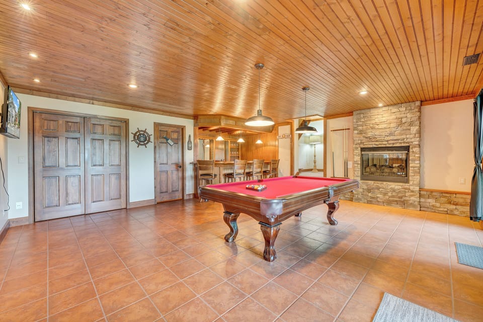 Game room