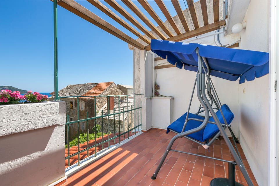 Terrace 2