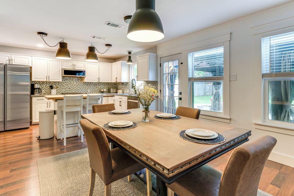 Dining Area | Dishware & Flatware Provided | 1st Floor