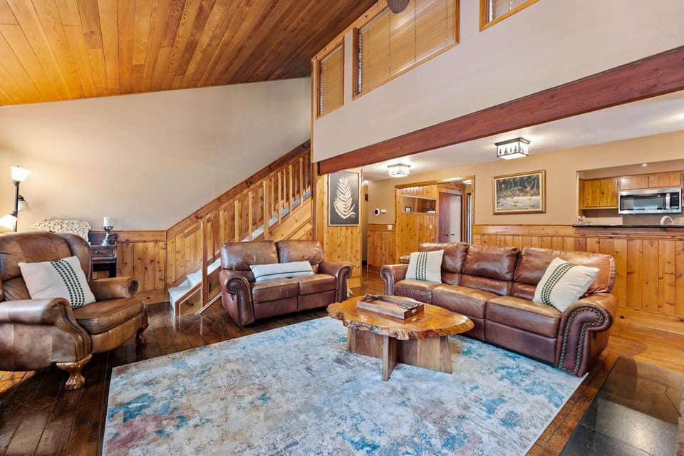 Stretch out and stay awhile—this living room offers ample seating for the whole crew.