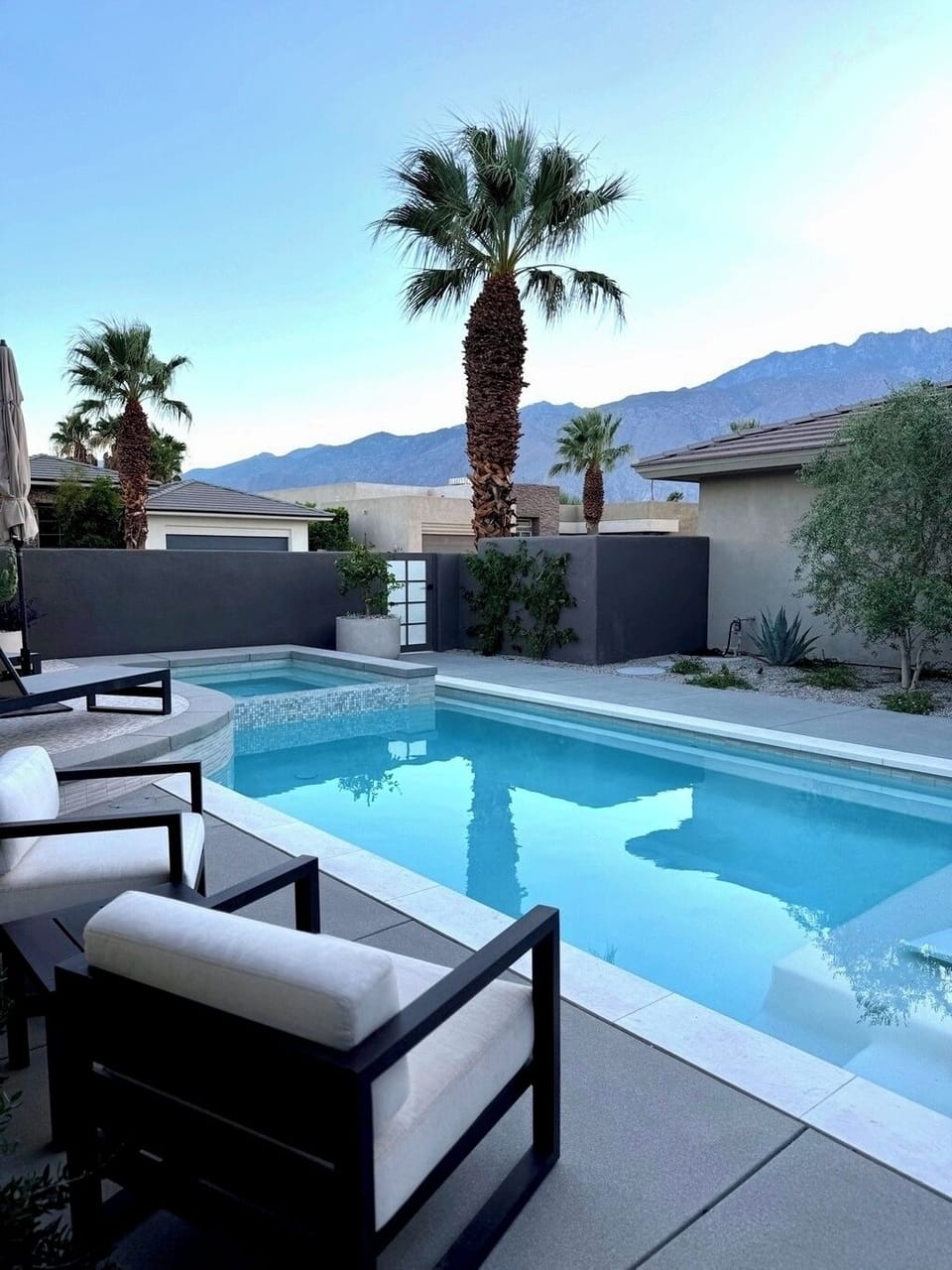 Front Courtyard & Pool