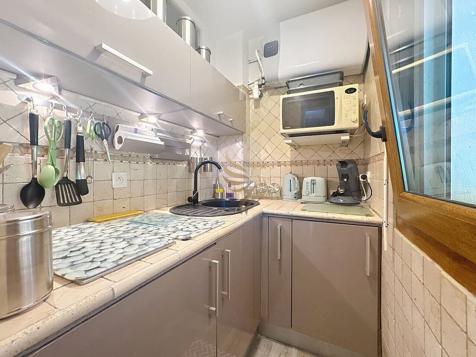 Studio 201–2 people Comfort, terrace-veranda-WiFi Apartment in Saint-Raphael