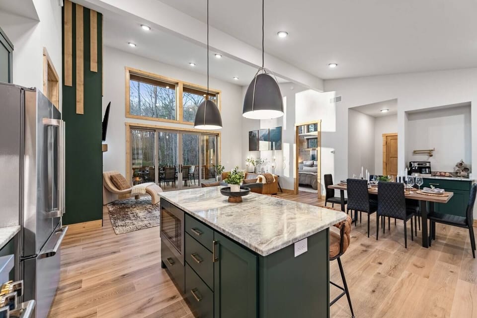 Open concept floorplan.  Perfect for entertaining and relaxing!