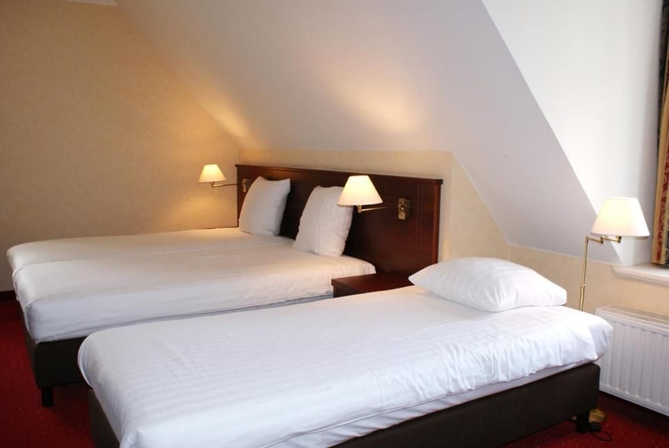 Unit with comfortable beds