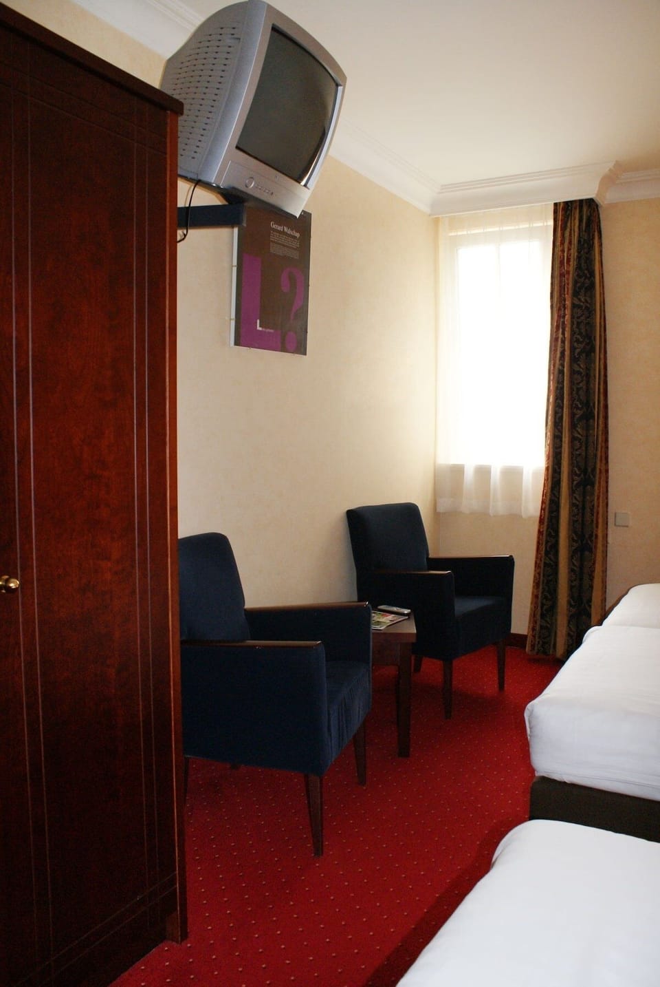 Room amenity