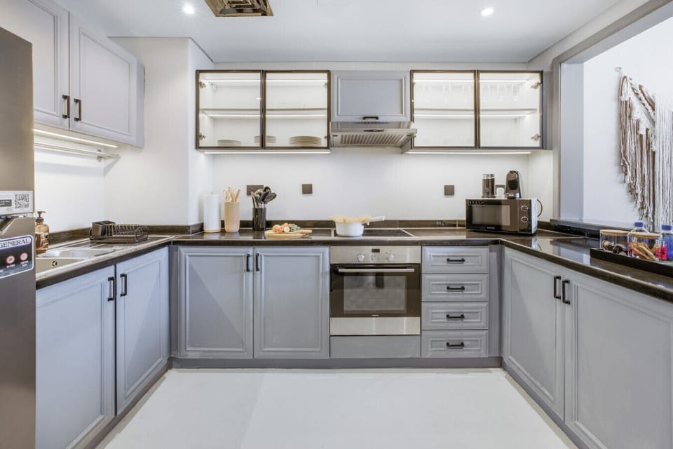 Fully equipped kitchen with all cooking essentials
