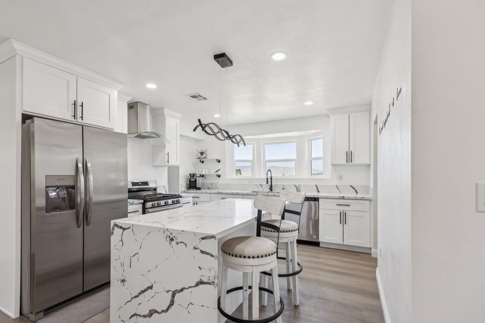 Indoors, Kitchen, Appliance, Refrigerator, Sink