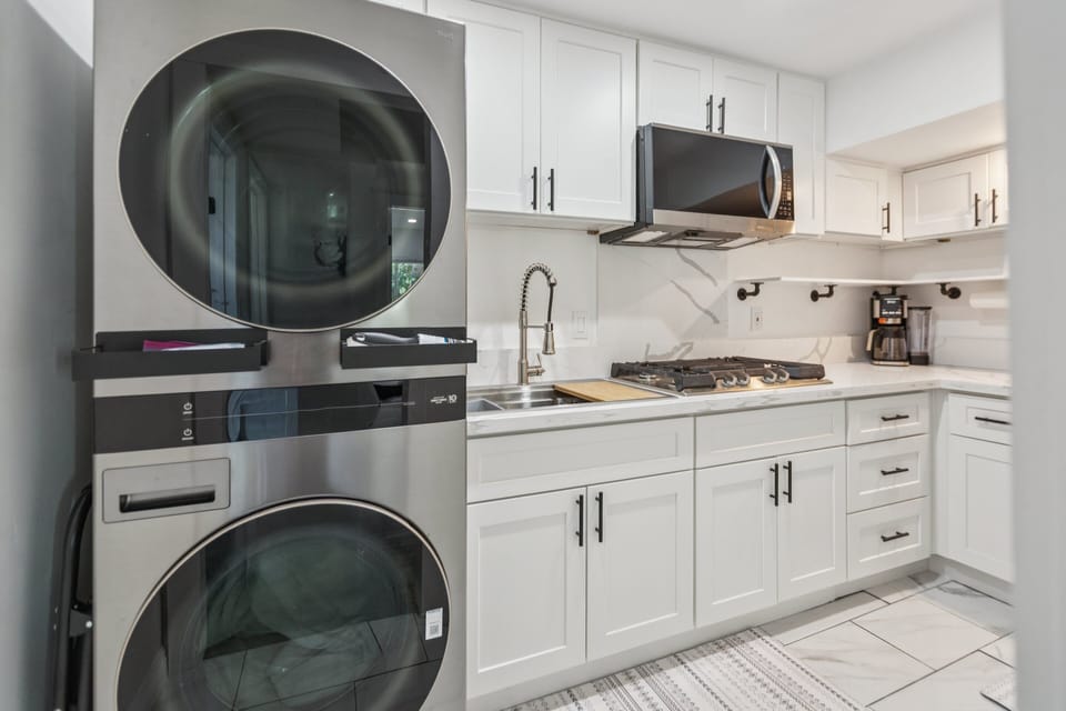 Indoors, Appliance, Microwave, Oven, Washer