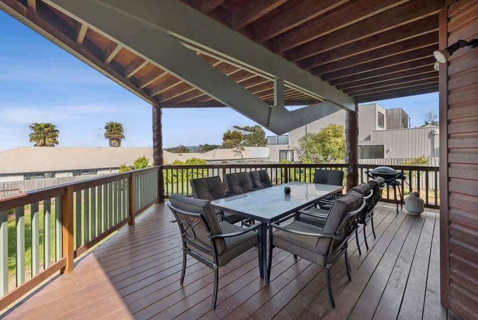 Outdoor Lower Deck