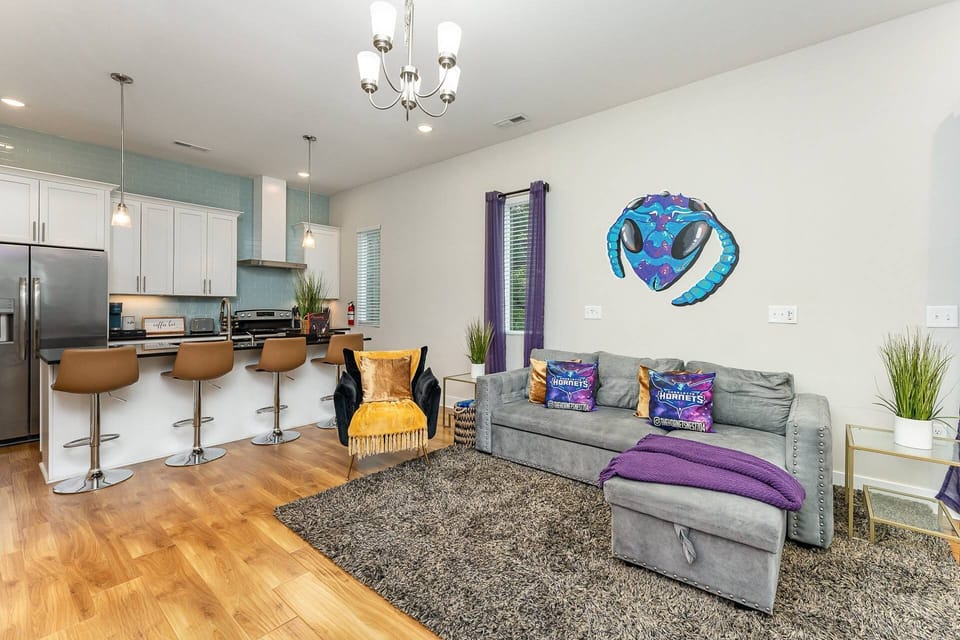 Middle floor living area and kitchen!