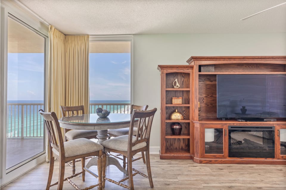 Dining table with a view!