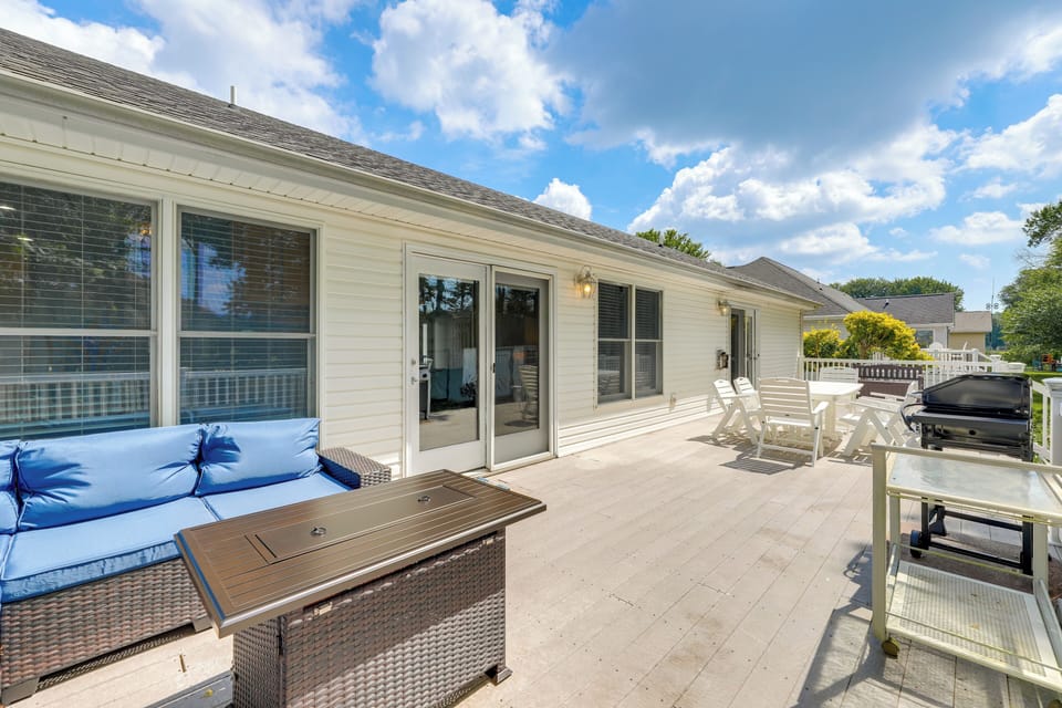 Ocean View Vacation Rental | 3BR | 2BA | 1,646 Sq Ft | 4 Steps Required