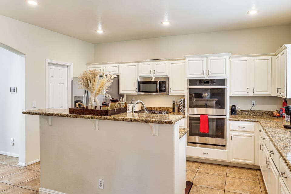 Kitchen | Dishwasher | 1st Floor