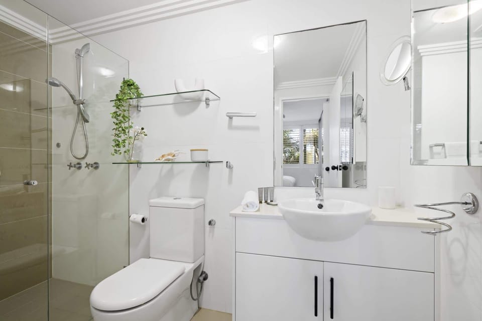 Ensuite - Bedroom 1