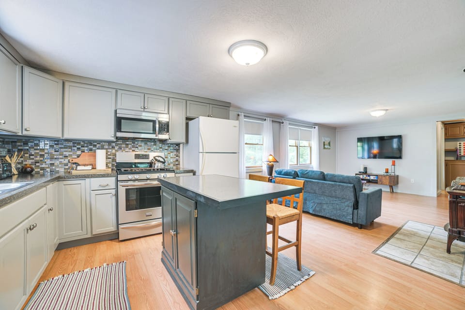 Kitchen | Drip Coffee Maker | Toaster | Cooking Basics