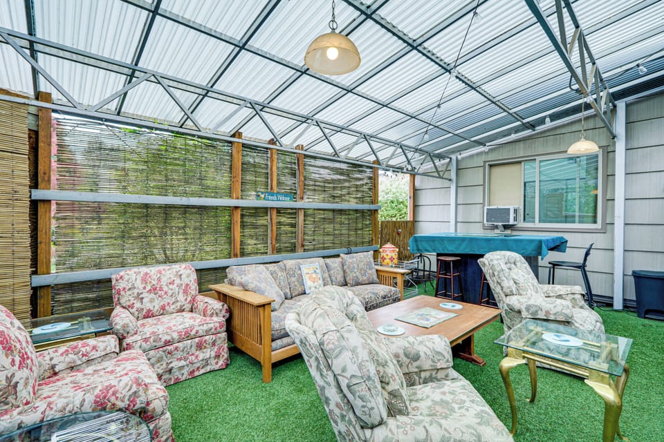 Well-Furnished Outdoor Space