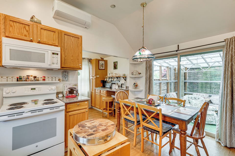 Full Kitchen