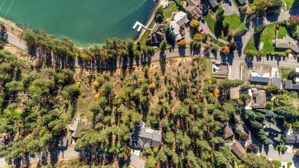 Wake up to breathtaking lake and mountain views.