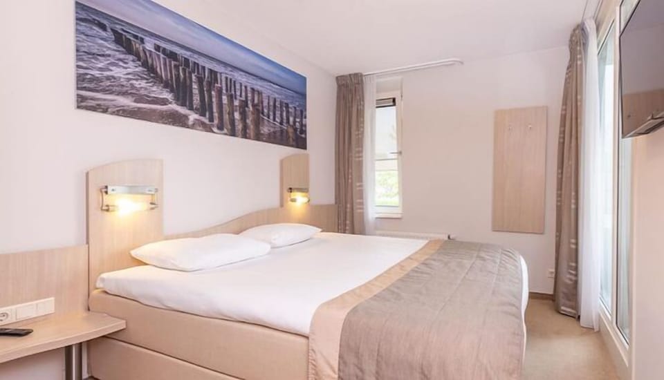Unit with King bed