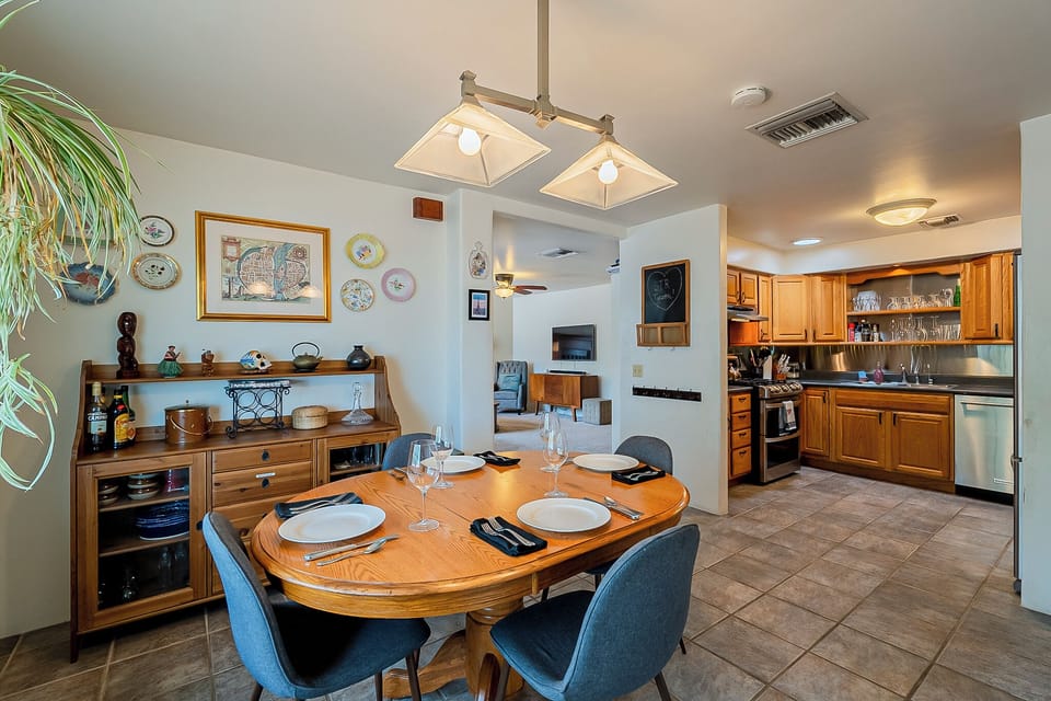 Dining / Kitchen