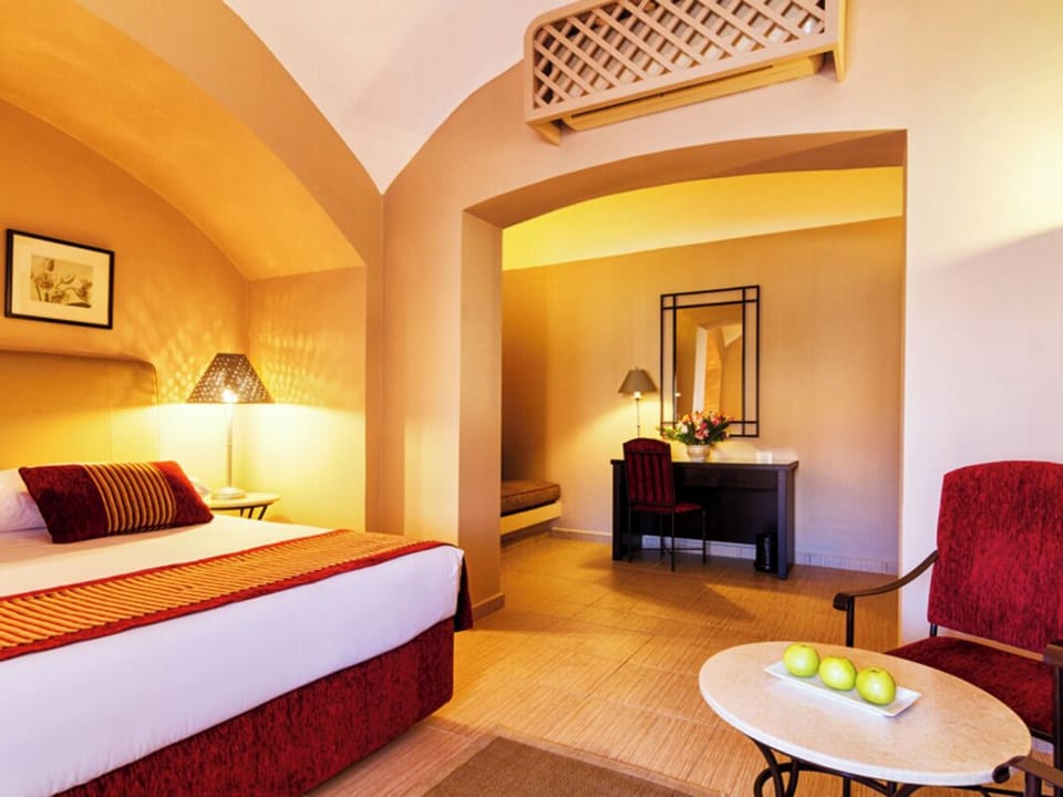 Refresh and get ready at your private in-room vanity.