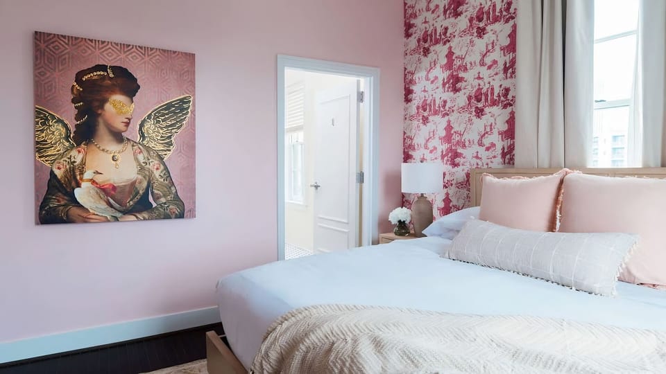 Unit with King size bed