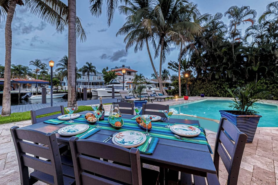 Alfresco Dining